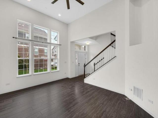 2 bedroom, Naperville IL 60564 105619772