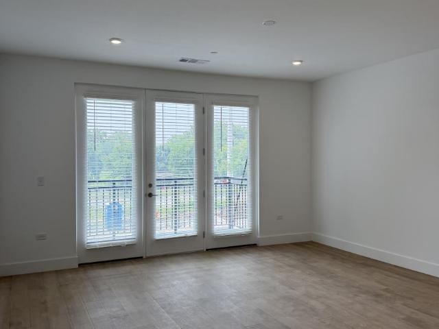 2 bedroom, Naperville IL 60565 104648908
