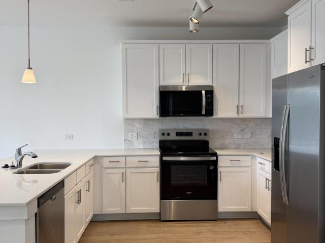 2 bedroom, Naperville IL 60565 104715223