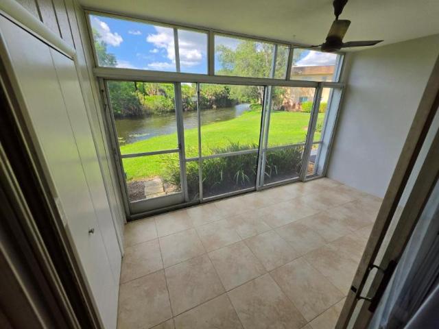 2 bedroom, Naples FL 34110 104457502