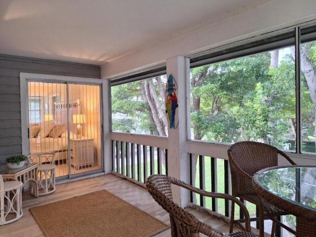 2 bedroom, Naples FL 34110 106215487