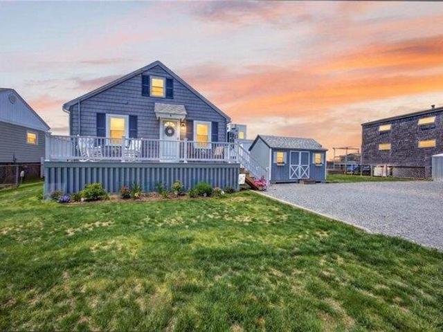 2 bedroom, Narragansett RI 02882 105631877