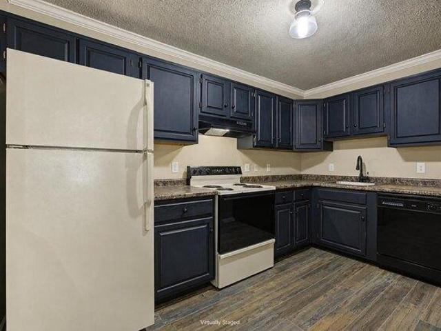 2 bedroom, Nashua NH 03063 105442087