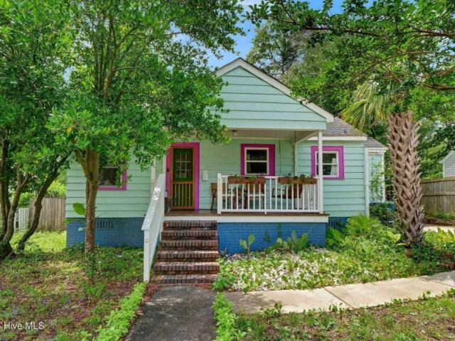 2 bedroom, NC NC 102715804