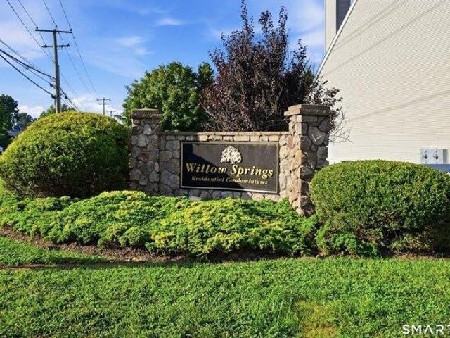 2 bedroom, New Milford CT 06776 105478758