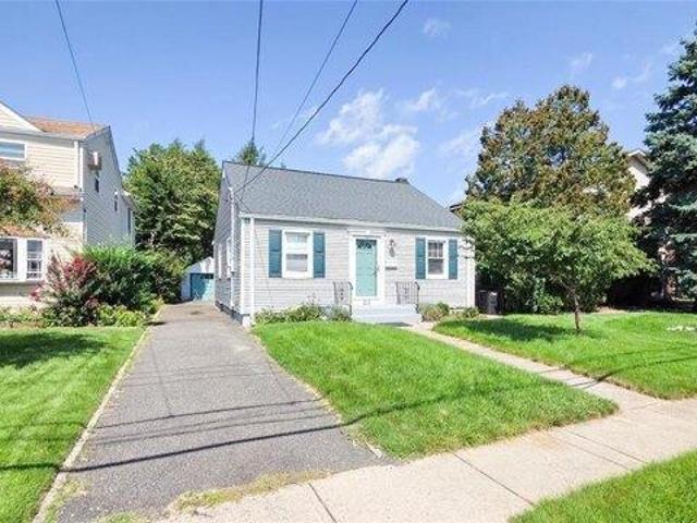 2 bedroom, New Milford NJ 07646 105653134