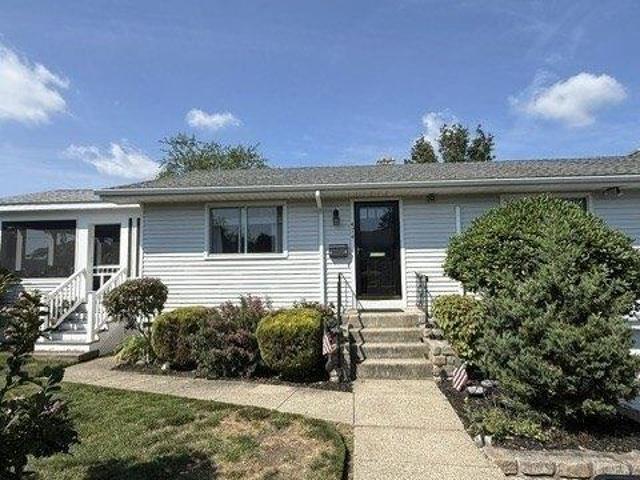 2 bedroom, New Bedford MA 02740 105574311