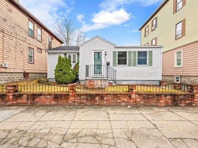 2 bedroom, New Bedford MA 02746 104836115