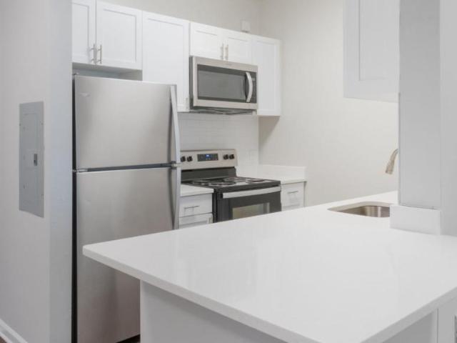 2 bedroom, New Brunswick NJ 08901 LS104336580