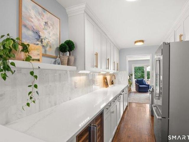 2 bedroom, New Canaan CT 06840 105548380