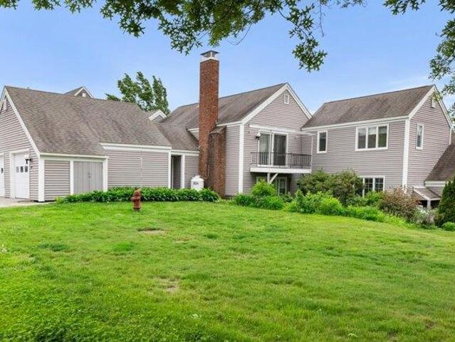 2 bedroom, New London NH 03257 105401357