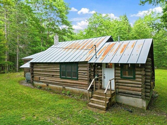 2 bedroom, New Sharon ME 04955 105769024