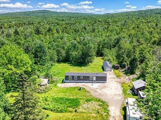 2 bedroom, New Sharon ME 04955 105815114