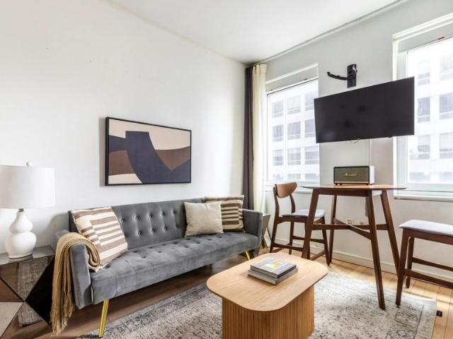 2 bedroom, New York City New York City 10036 103120119