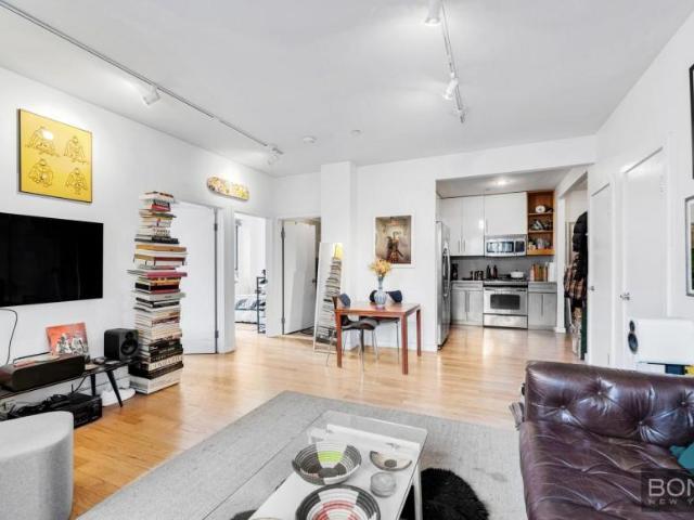 2 bedroom, New York NY 10002 104978367