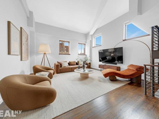 2 bedroom, New York NY 10003 105547791