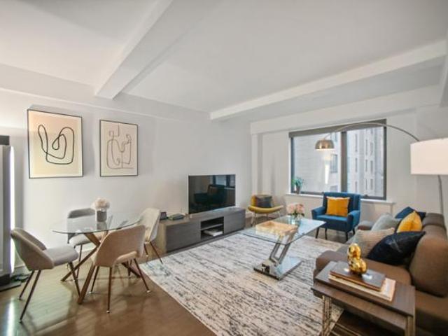 2 bedroom, New York NY 10019 70577915