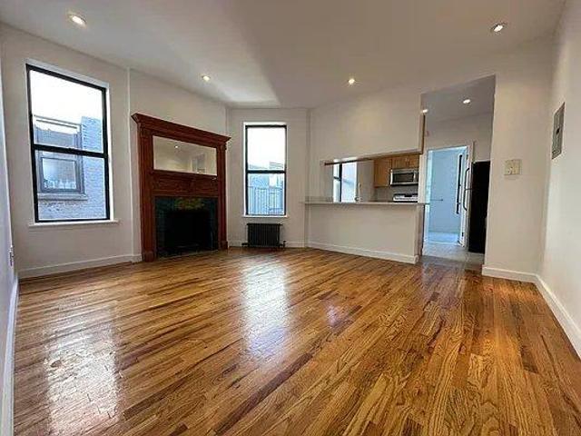 2 bedroom, New York NY 10026 LS95592031