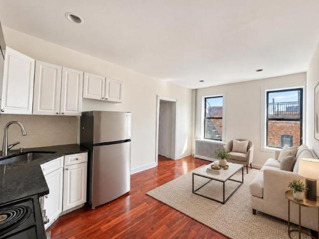 2 bedroom, New York NY 10033 105709383