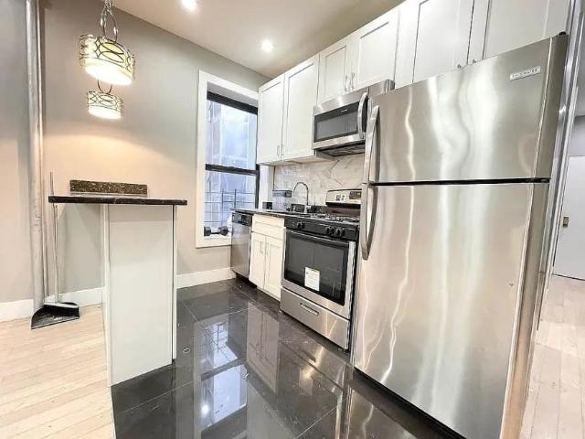 2 bedroom, New York NY 10033 102211390