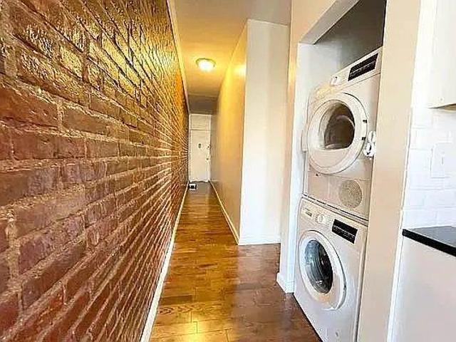 2 bedroom, New York NY 10034 93137588