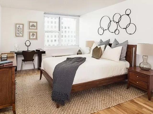 2 bedroom, New York NY 10280 LS92192883