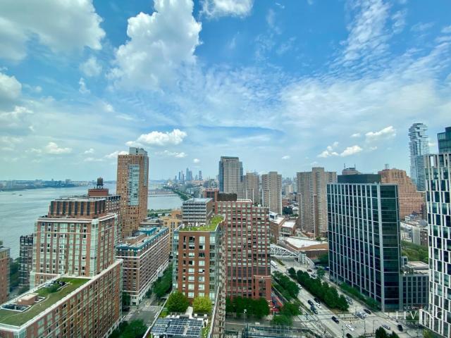 2 bedroom, New York NY 10282 68170717