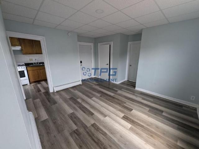 2 bedroom, Newark NJ 07104 105520321