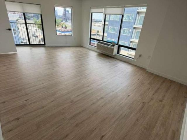 2 bedroom, Newark NJ 07105 LS105899003