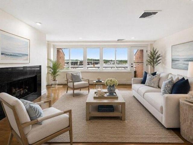 2 bedroom, Newburyport MA 01950 105440343