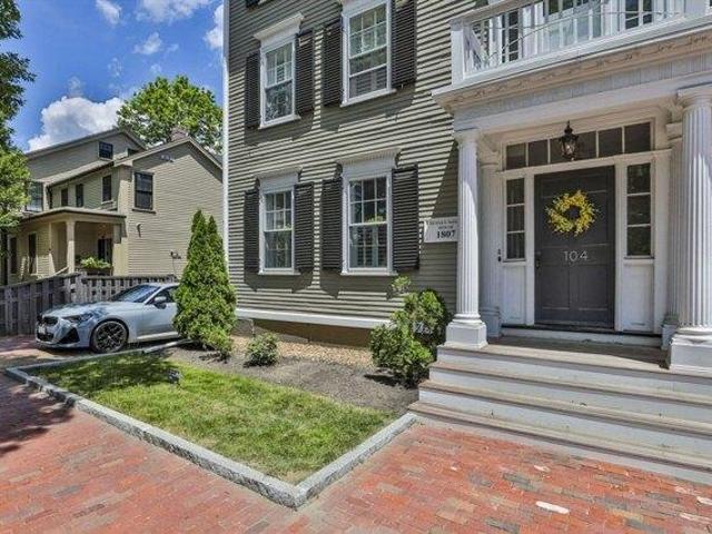 2 bedroom, Newburyport MA 01950 105498334