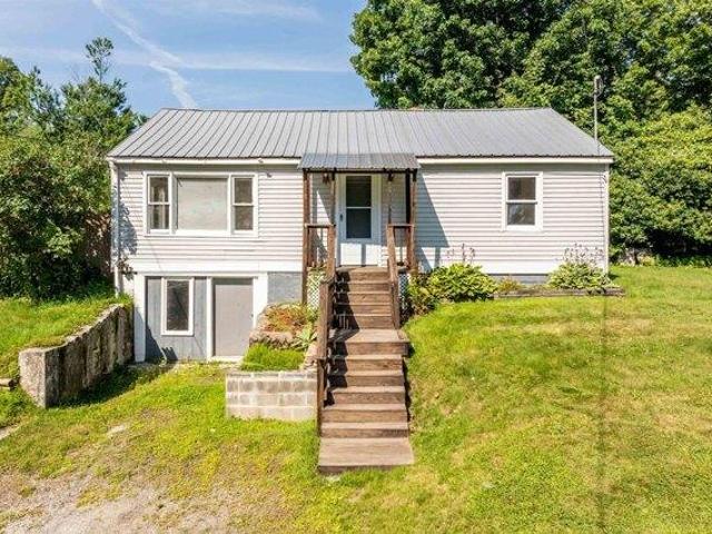 2 bedroom, Newport NH 03773 105415199
