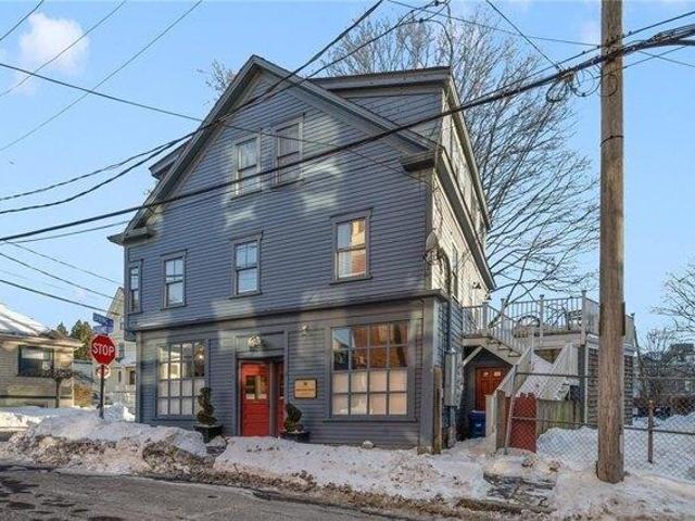 2 bedroom, Newport RI 02840 105424552