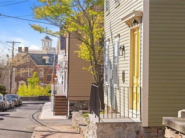 2 bedroom, Newport RI 02840 105478935