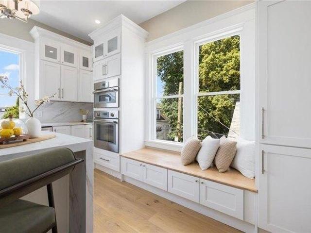2 bedroom, Newport RI 02840 105575054