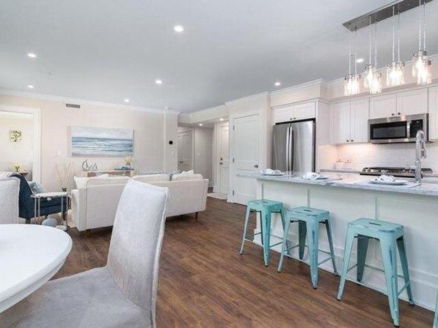 2 bedroom, Newport RI 02840 105612109