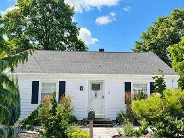 2 bedroom, Newport RI 02840 105680733