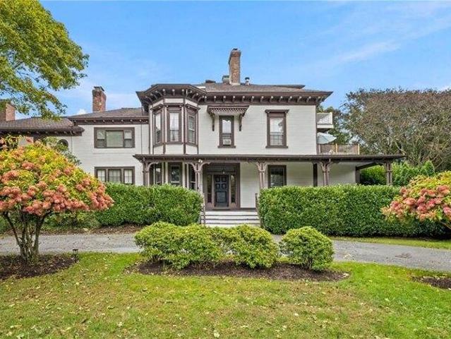 2 bedroom, Newport RI 02840 105910013