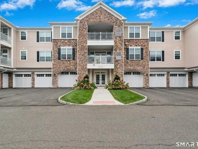 2 bedroom, Newtown CT 06470 105477312