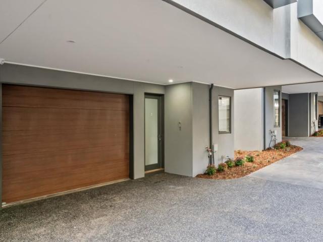 2 Bedroom House Niddrie VIC 102769259