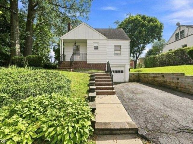 2 bedroom, Nutley NJ 07110 105650470
