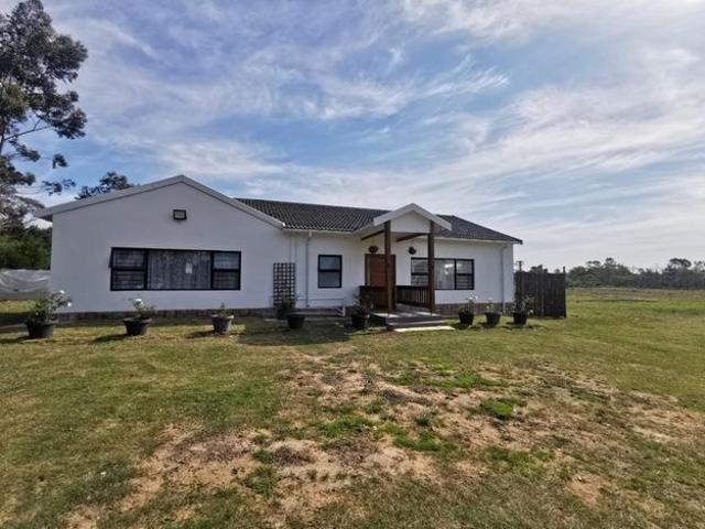 2 Bedroom smallholding to rent in Chelsea, Gqeberha