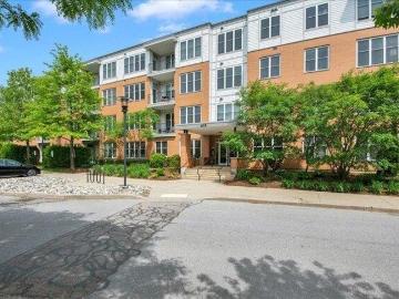 2 bedroom, South Burlington VT 05403 103224102