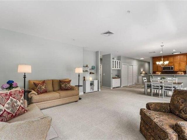 2 bedroom, South Kingstown RI 02879 105476109