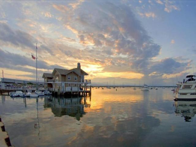 2 bedroom, South Kingstown South Kingstown 02879 102884895
