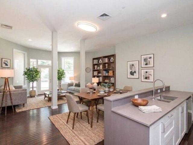 2 bedroom, South Hadley MA 01075 105365090