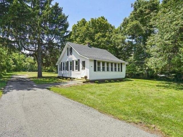 2 bedroom, South Hadley MA 01075 105418590