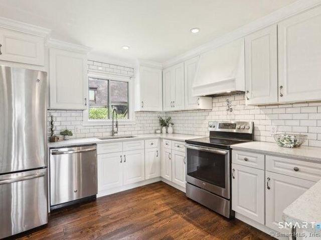 2 bedroom, Southbury CT 06488 104720341