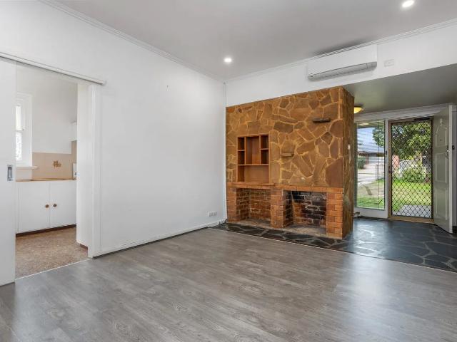 2 Bedroom Solid Brick Circa 1955 in a Sensational Location!