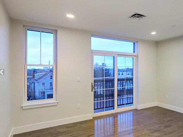 2 bedroom, Somerville MA 02143 LS98397527